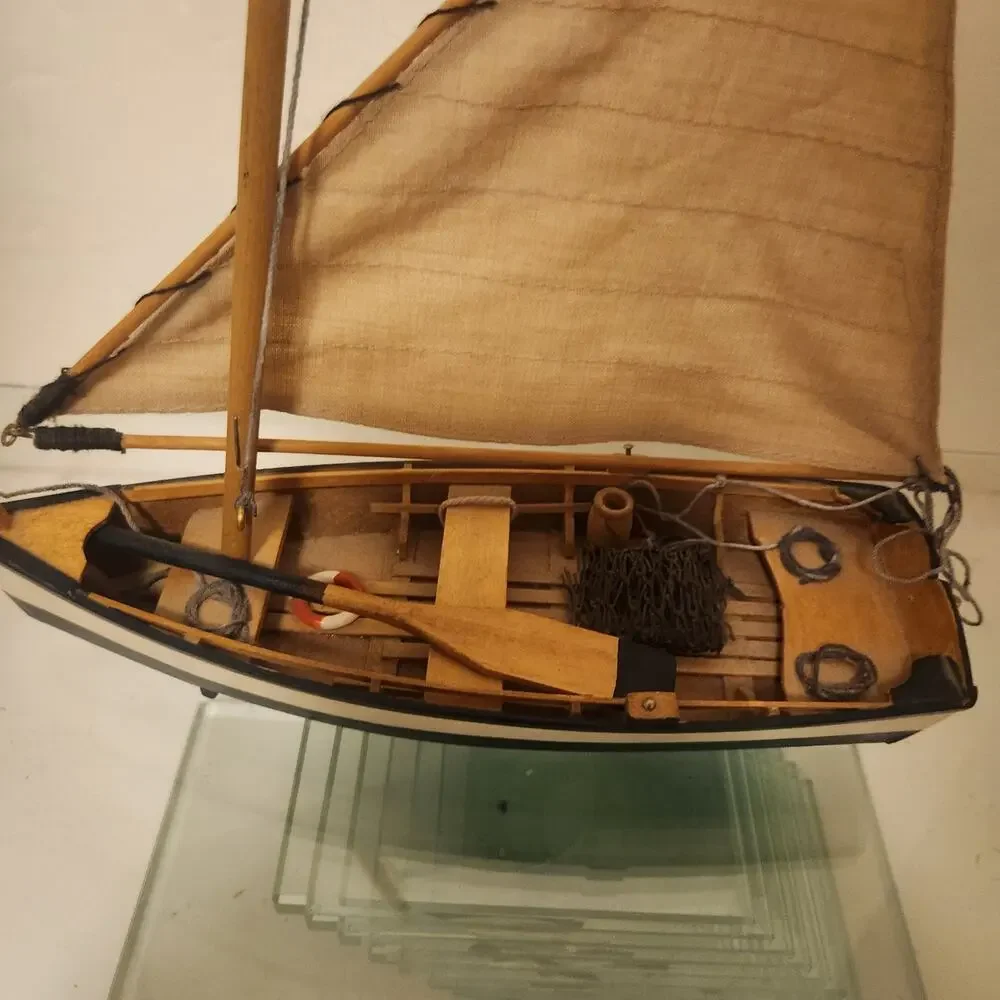 Wooden Sail boat Cloth sail 8 inch mast great detail